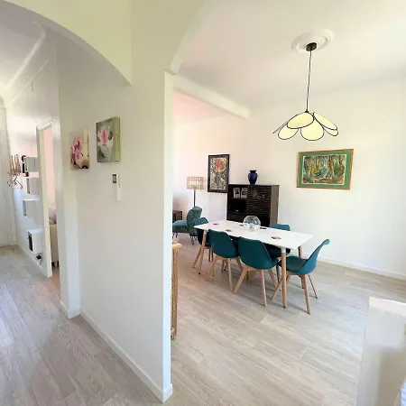 Hébergement de vacances Maison Renovee 2 Chambres, Jardin, Plage A 500m, Clim, Parking, Centre Ajaccio - Fr-1-61-620 *
