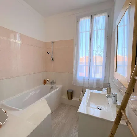 Semesterbostad Maison Renovee 2 Chambres, Jardin, Plage A 500m, Clim, Parking, Centre Ajaccio - Fr-1-61-620 Ajaccio (Corsica)